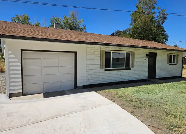 Property at 1946 Marsh Ln, Medford, OR, 97501, 2 beds, 1 bath, [object Object]