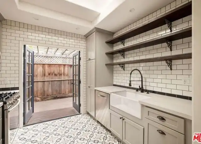 Property at 433 Norwich Dr, West Hollywood, CA, 90048, 2 beds, 1 bath, [object Object]