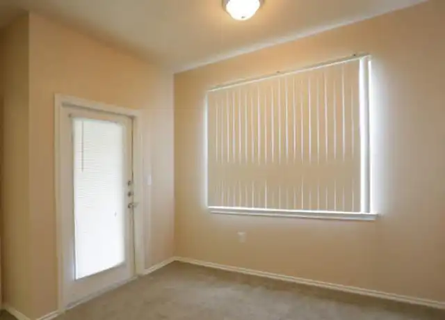 Property at 1303 Rigsby Ave Unit 1212, San Antonio, TX, 78210, 1 bed, 1 bath, [object Object]