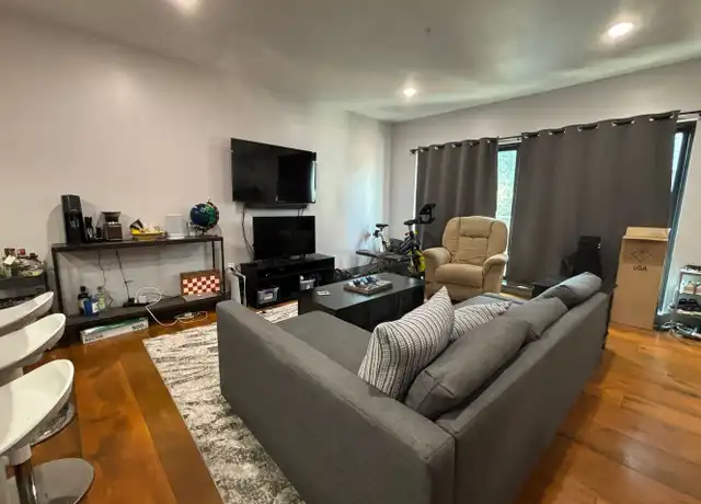 Property at 235 E Market St Unit 3, West Chester, PA, 19382, 3 beds, 2 baths, [object Object]