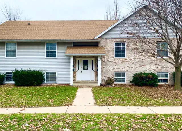 Property at 500 W Newhall Ave, Waukesha, WI, 53186, 2 beds, 1.5 baths, [object Object]