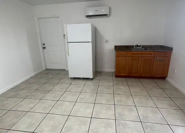 Property at 9335 SW 117th Ave, Miami, FL, 33186, 1 bed, 1 bath, [object Object]