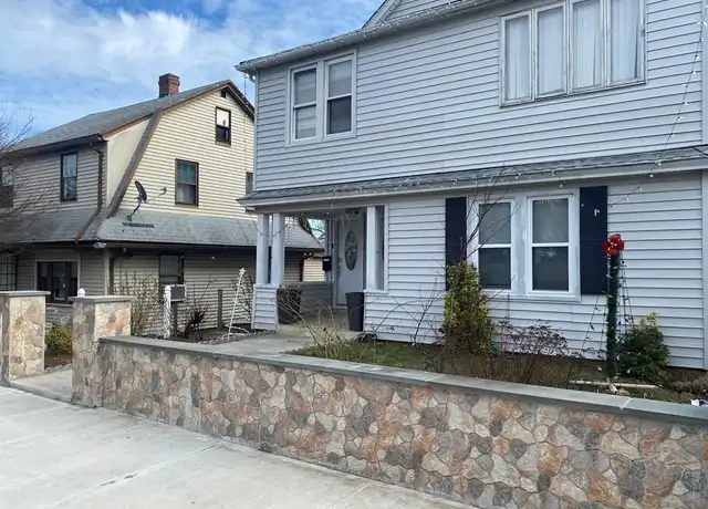Property at 157-159 Salem St Unit 159, Bridgeport, CT, 06606, 3 beds, 1 bath, [object Object]
