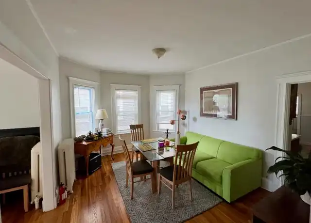 Property at 113 Fellsway W, Medford, MA, 02155, 3 beds, 1 bath, [object Object]