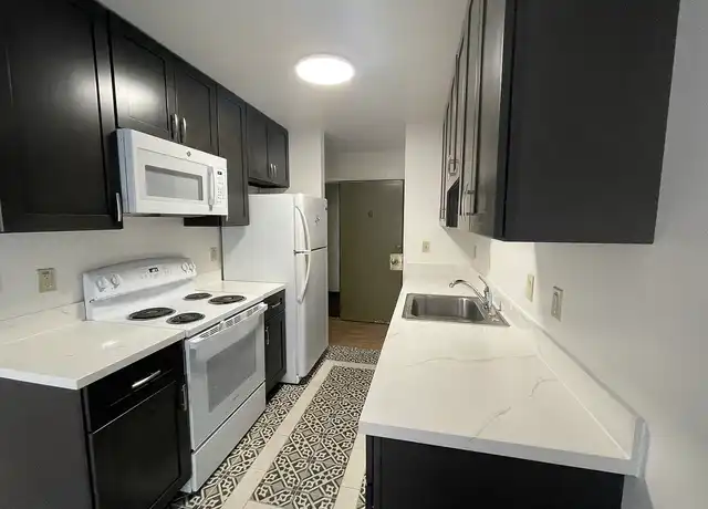 Property at 2520 Hillegass Ave, Berkeley, CA, 94704, 2 beds, 1 bath, [object Object]