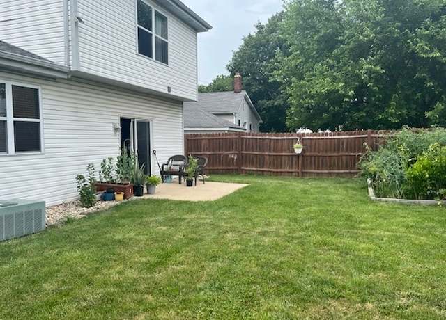 Photo of 1005 Singer Ave, Lemont, IL 60439