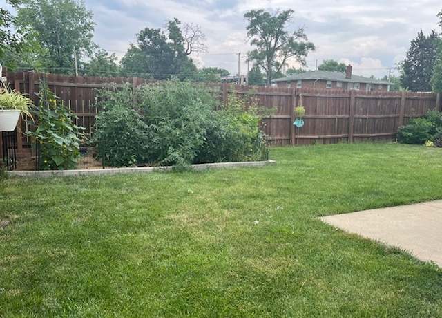 Photo of 1005 Singer Ave, Lemont, IL 60439