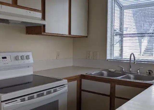 Property at 550 SE 8th Ave Unit A101, Oak Harbor, WA, 98277, 2 beds, 2 baths, [object Object]