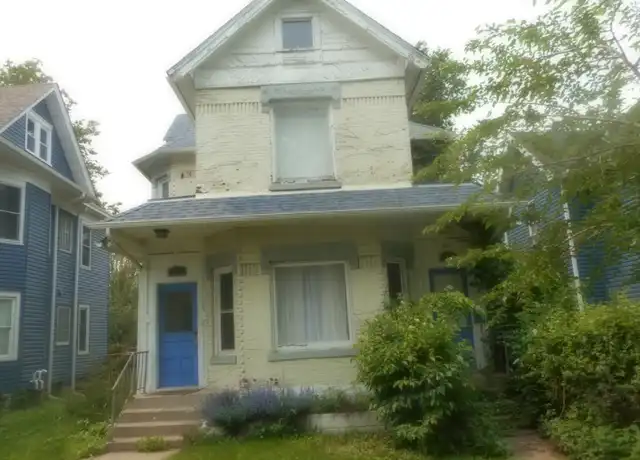 Property at 1914 15th Ave S, Minneapolis, MN, 55404, 2 beds, 1 bath, [object Object]