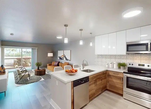 Photo of 3055 La Selva St, San Mateo, CA 94403