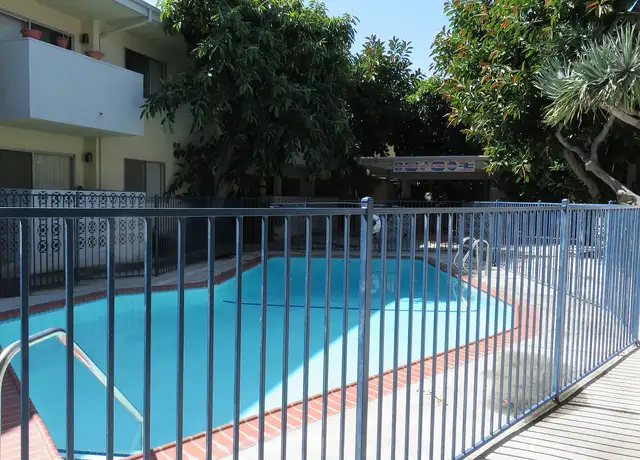 Photo of 941 Enterprise Ave, Inglewood, CA 90302