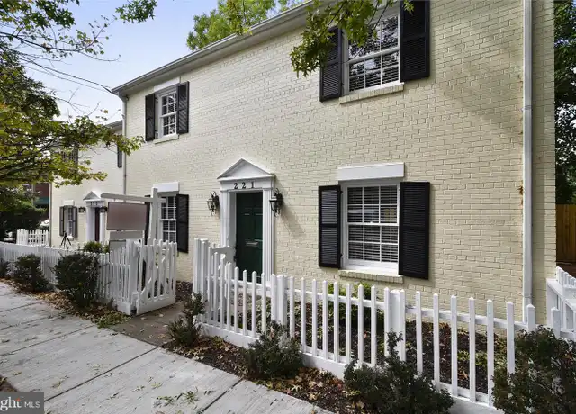 Property at 221 S Fayette St, Alexandria, VA, 22314, 2 beds, 1.5 baths, [object Object]