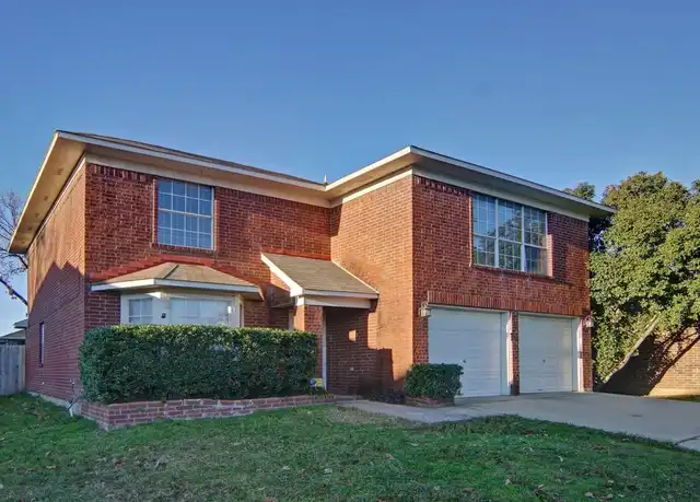 Property at 1049 Highland Station Dr, Saginaw, TX, 76131, 3 beds, 2.5 baths, [object Object]