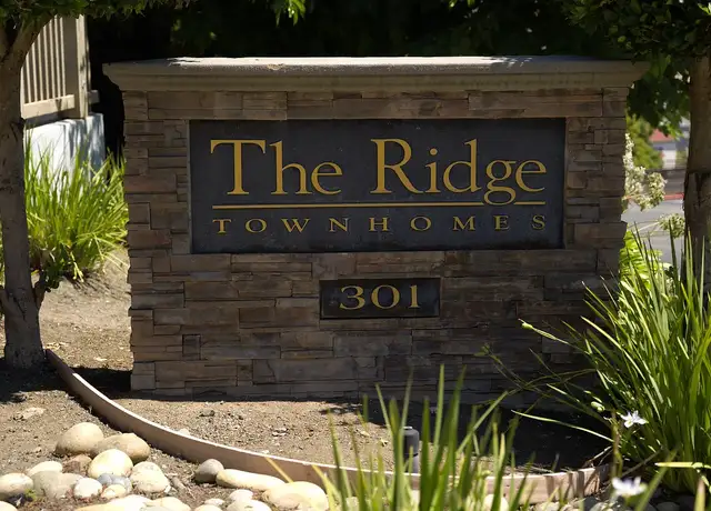 Photo of 301 Fairgrounds Dr, Vallejo, CA 94589