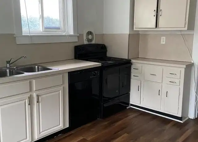 Property at 1135 W Chester Rd Unit 1ST FLOOR, West Chester, PA, 19382, 2 beds, 1 bath, [object Object]