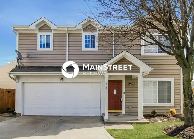 Property at 709 Cembra Dr, Greenwood, IN, 46143, 3 beds, 2.5 baths, [object Object]