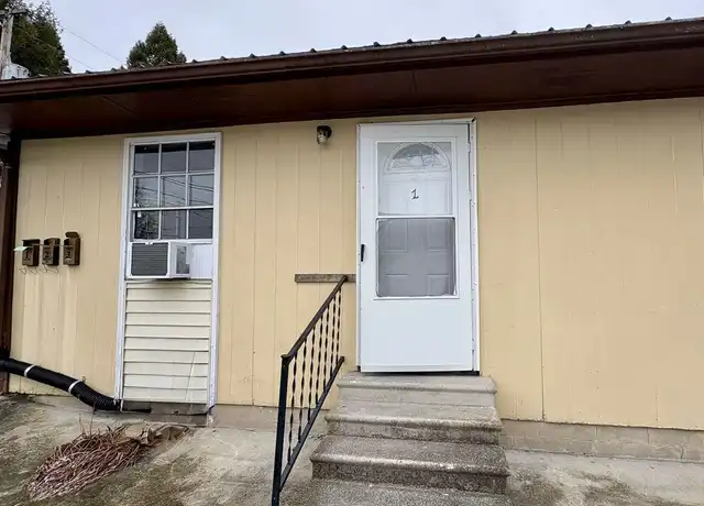Property at 823 E Engineer St Unit 1, Corbin, KY, 40701, 1 bed, 1 bath, [object Object]