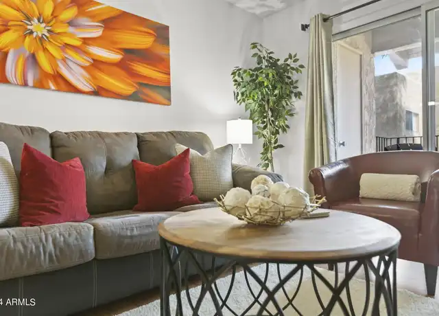 Property at 5525 E Thomas Rd Unit M11, Phoenix, AZ, 85018, 1 bed, 1 bath, [object Object]