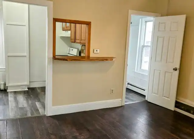 Property at 512 W Chew St Unit 1R, Allentown, PA, 18102, 1 bed, 1 bath, [object Object]