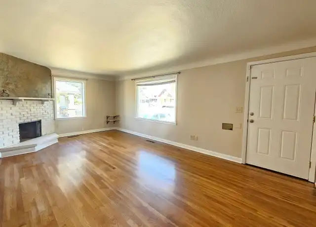 Property at 2907 W Boone Ave, Spokane, WA, 99201, 2 beds, 1 bath, [object Object]