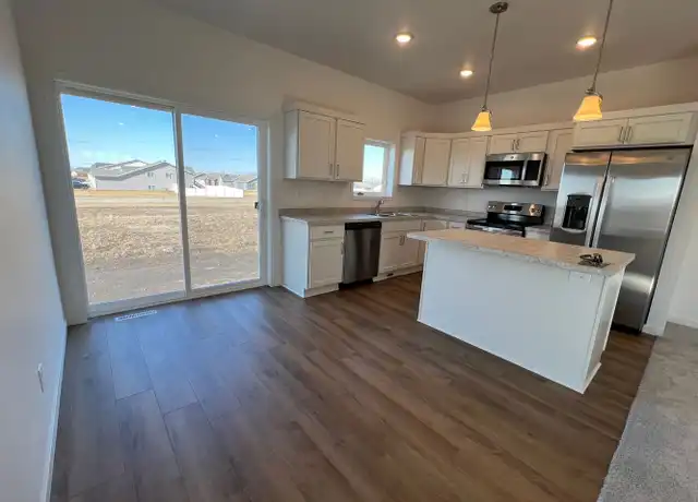 Property at 408 16th St NE, Dilworth, MN, 56529, 4 beds, 2 baths, [object Object]