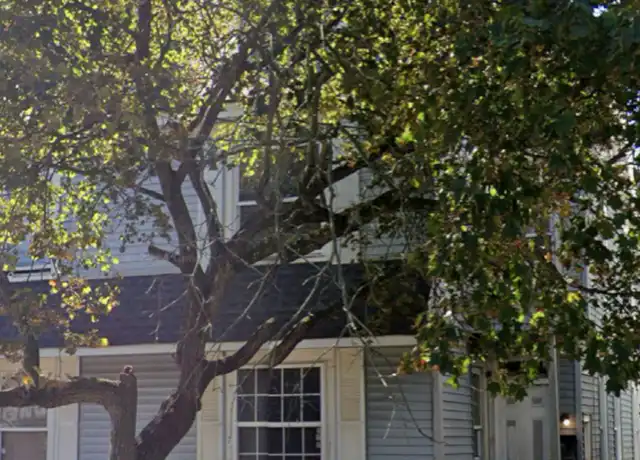 Property at 222 S 3rd St, Millville, NJ, 08332, 4 beds, 1 bath, [object Object]