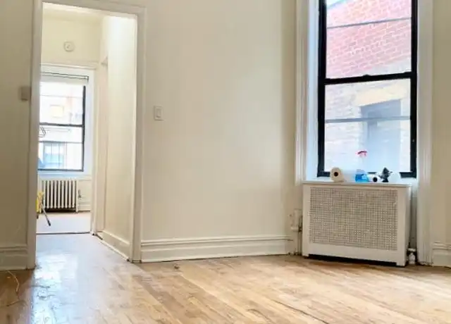 Property at 121 E 90th St, New York, NY, 10128, 1 bed, 1 bath, [object Object]
