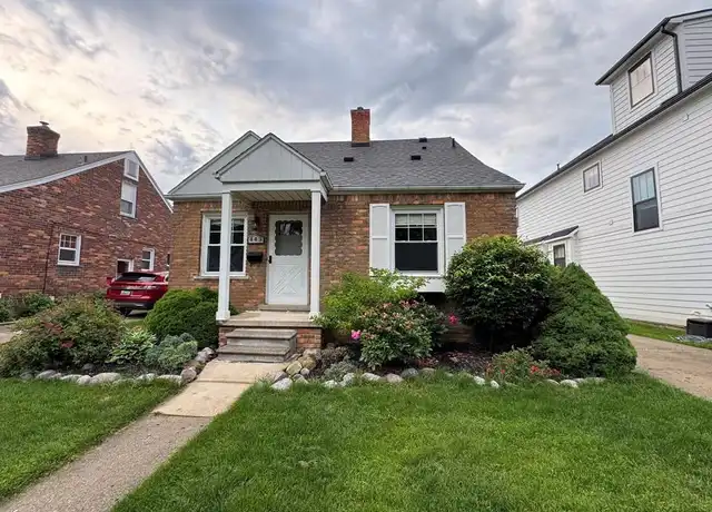 Property at 443 E Southlawn Blvd, Birmingham, MI, 48009, 3 beds, 2.5 baths, [object Object]