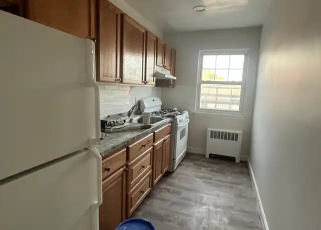 Property at 216 N Arlington Ave Unit I3, East Orange, NJ, 07017, 1 bed, 1 bath, [object Object]