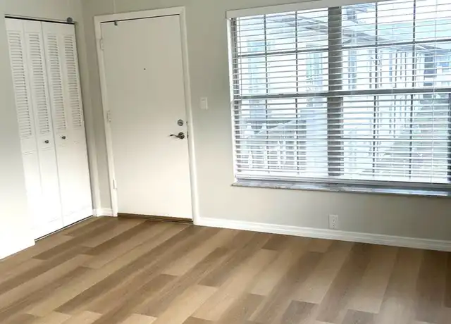 Property at 2620 NE 52nd Ct Unit R-36, Silver Springs, FL, 34488, 1 bed, 1 bath, [object Object]
