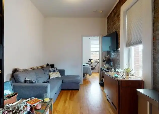 Property at 22 King St, New York, NY, 10014, 2 beds, 1 bath, [object Object]