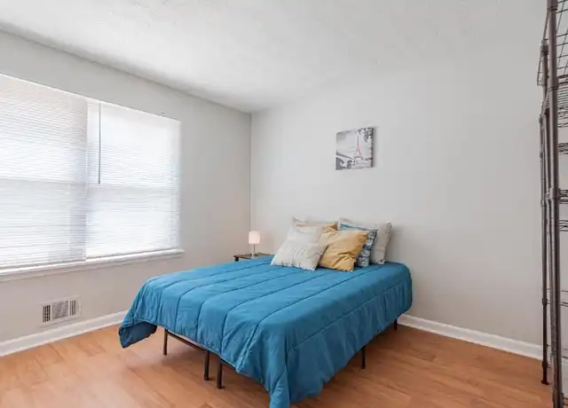 Property at 2628 Candler Woods Dr, Decatur, GA, 30032, 7 beds, 2 baths, [object Object]