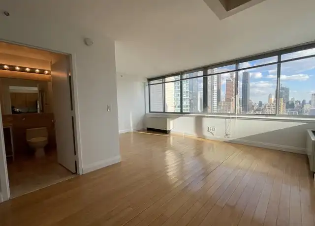 Property at 50 W 30th St Unit 11, New York, NY, 10001, 0 beds, 1 bath, [object Object]