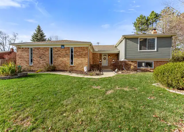 Property at 121 Nottingham Ct, Troy, MI, 48085, 4 beds, 2.5 baths, [object Object]