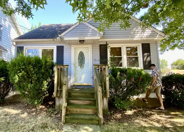 Property at 1881 17th St SW, Akron, OH, 44314, 3 beds, 1 bath, [object Object]