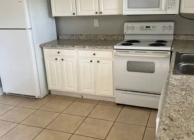 Property at HC-Hidden Cove Apartments - 546 Cove Dr, Fort Walton Beach, FL, 32547, 1 bed, 1 bath, [object Object]