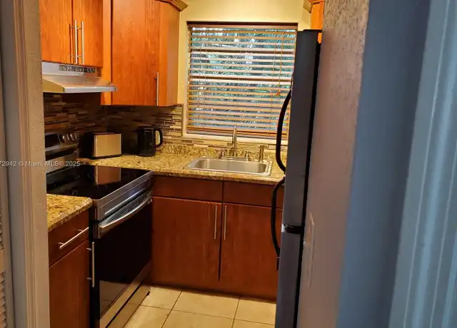 Property at 1300 Moffett St #307, Hallandale Beach, FL, 33009, 1 bed, 1.5 baths, [object Object]