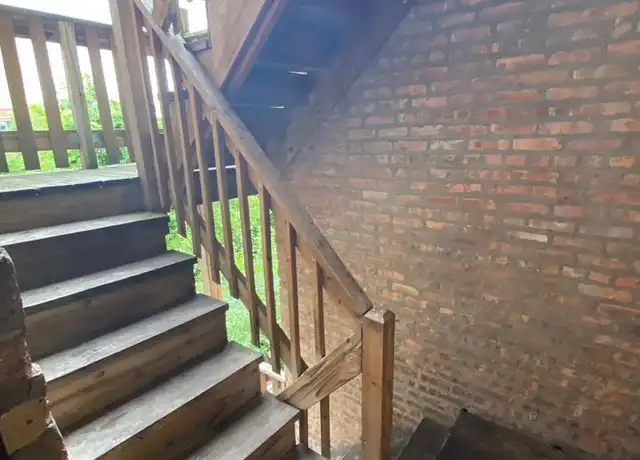 Property at 1721 E 79th St #208, Chicago, IL, 60649, 1 bed, 1 bath, [object Object]