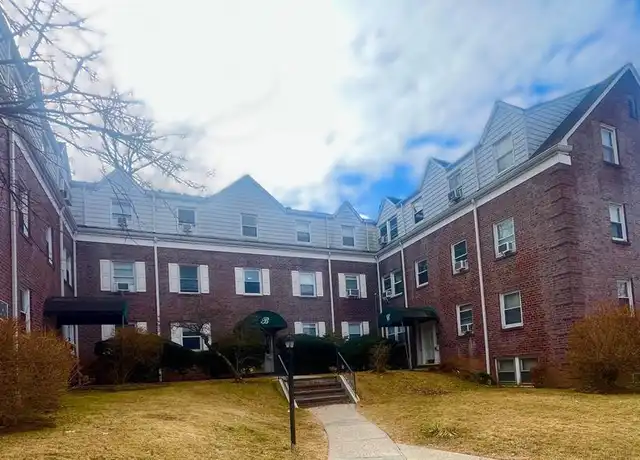 Property at 140 W Englewood Ave Unit 5B, Teaneck, NJ, 07666, 2 beds, 1 bath, [object Object]