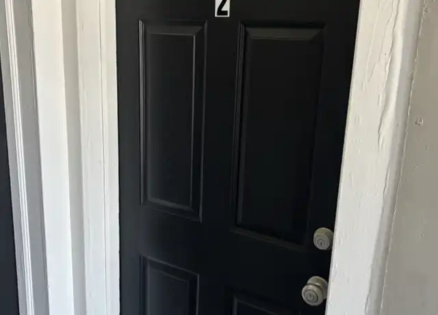 Property at 421 Church Ave SE Unit 2, Roanoke, VA, 24013, 1 bed, 1 bath, [object Object]
