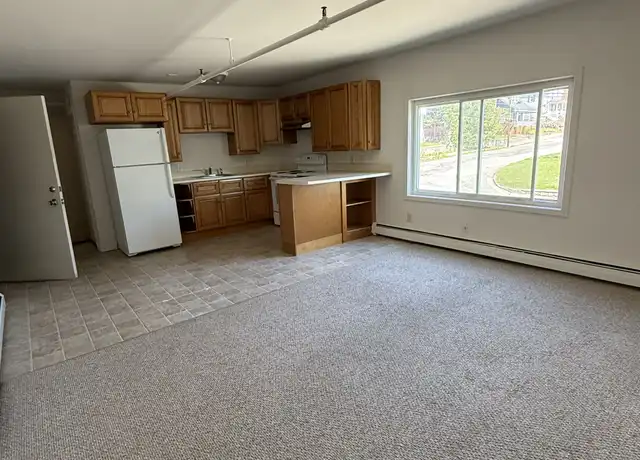 Property at 2 Wentworth Ave Unit 4, Gorham, NH, 03581, 2 beds, 1 bath, [object Object]