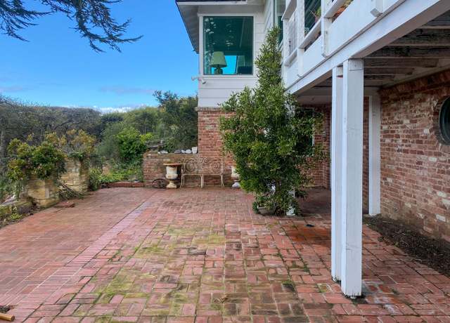 Photo of 25835 Hatton Rd, Carmel, CA 93923