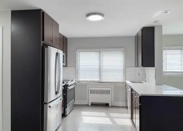 Property at 549-607 Sheridan Rd. - 549 Sheridan Rd, Evanston, IL, 60202, 2 beds, 1 bath, [object Object]