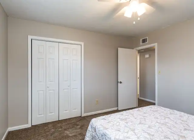 Property at 1703 Buccaneer Dr Unit 2, Johnson City, TN, 37604, 2 beds, 1 bath, [object Object]