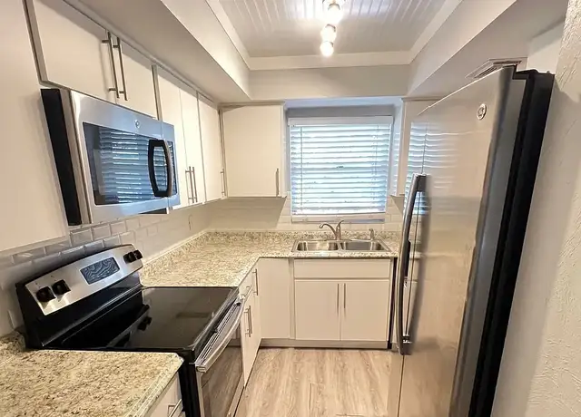 Photo of 1840 Morrill St, Sarasota, FL 34236