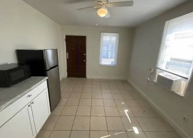 Property at 524 S Yonge St Unit 5, Ormond Beach, FL, 32174, 0 beds, 1 bath, [object Object]