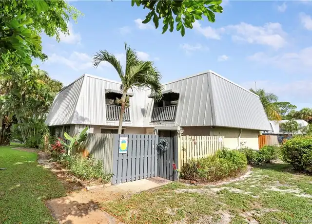Property at 3836 SE Jefferson St, Stuart, FL, 34997, 2 beds, 2.5 baths, [object Object]