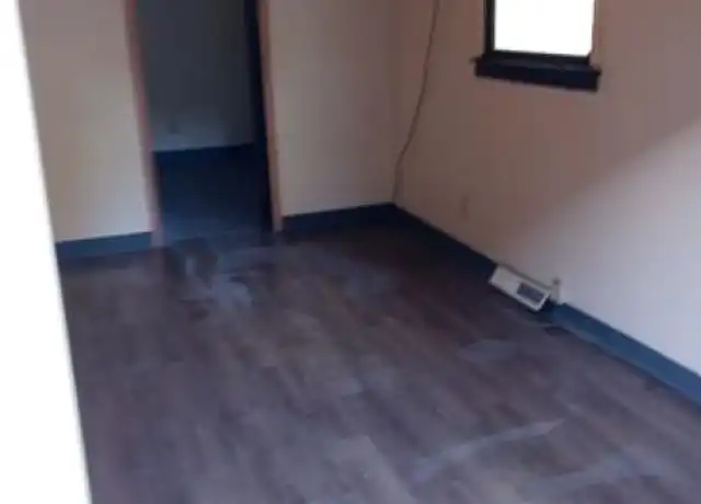 Property at 495 E 2nd St, Chillicothe, OH, 45601, 1 bed, 1 bath, [object Object]