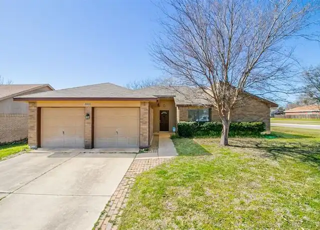 Property at 10000 Bugle Dr, Fort Worth, TX, 76108, 3 beds, 2 baths, [object Object]