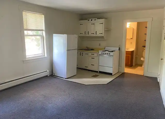 Property at 38 Railroad St Unit 6, Charlestown, NH, 03603, 1 bed, 1 bath, [object Object]